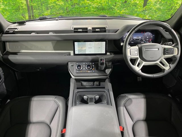 ディフェンダー110 S 3.0L D300 ディーゼル 4WD