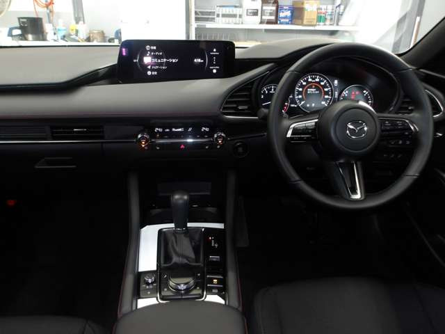 MAZDA3ファストバック1.5 15S ブラック セレクション