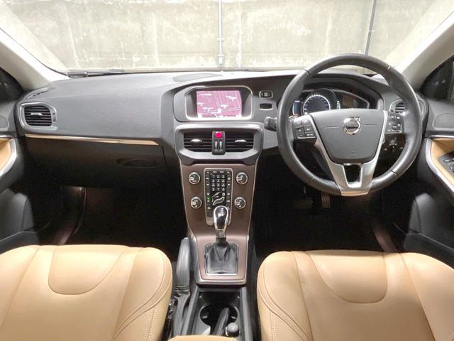 V40クロスカントリーT5 AWD クラシック エディション 4WD