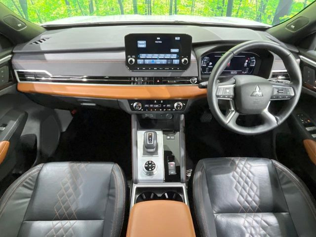 アウトランダーPHEV 2.4 P 4WD