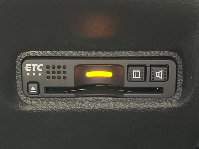 【ETC】高速道路の料金所をストレスなく通過!話題のスポットやサービスエリアに多い「スマートIC」利用時は必須のアイテムです。当店でセットアップを実施、ご納車当日からすぐにご利用いただけます!