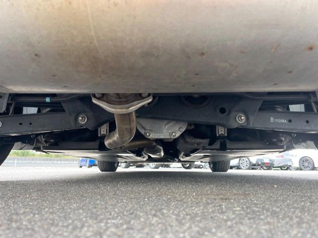 下回りがきれいなうちに、防錆加工の施工がオススメ。降雪地域はもちろん、沿岸部にお住いの方や、趣味でマリン・ウィンタースポーツをされる方にご好評いただいております。