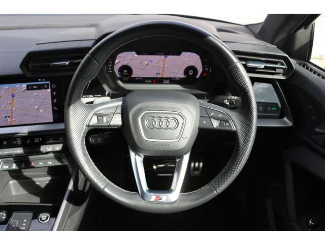 A3スポーツバック40 TFSI クワトロ Sライン 4WD