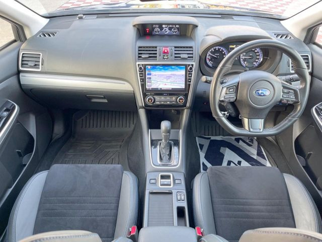 レヴォーグ2.0 GT アイサイト 4WD