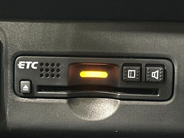 【ETC】高速道路の料金所をストレスなく通過!話題のスポットやサービスエリアに多い「スマートIC」利用時は必須のアイテムです。当店でセットアップを実施、ご納車当日からすぐにご利用いただけます!