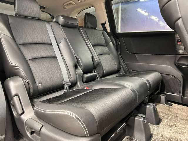 車内もキレイで嫌な臭いもありません☆車内の臭い、汚れが気になる方は内装のスチームクリーナーも施工可能です♪