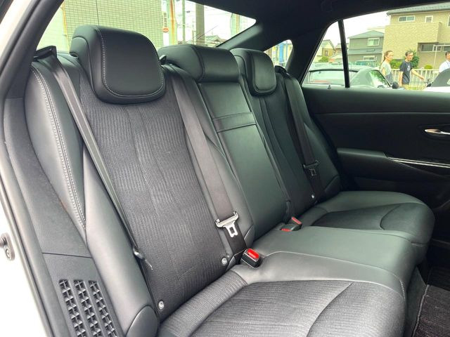 ���i�̂���������ʋ΁A���}���ɏ\���ȉ׎��X�y�[�X���m�ۂ��Ă���܂��B