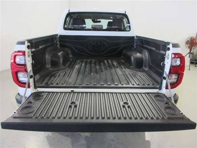 ハイラックス2.4 Z ディーゼル 4WD