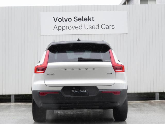 XC40B4 AWD Rデザイン 4WD