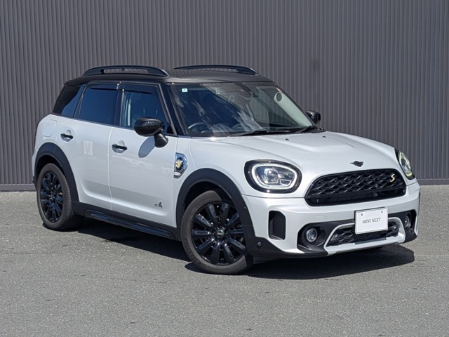ミニクロスオーバークーパー S E オール4 4WD