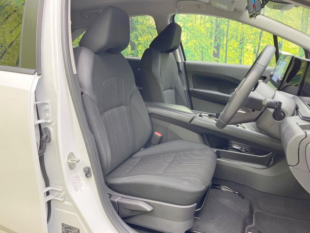 運転席シート廻りは使用感も少なく、良好な状態となっています。丁寧に使われていたことがよくわかりますね。