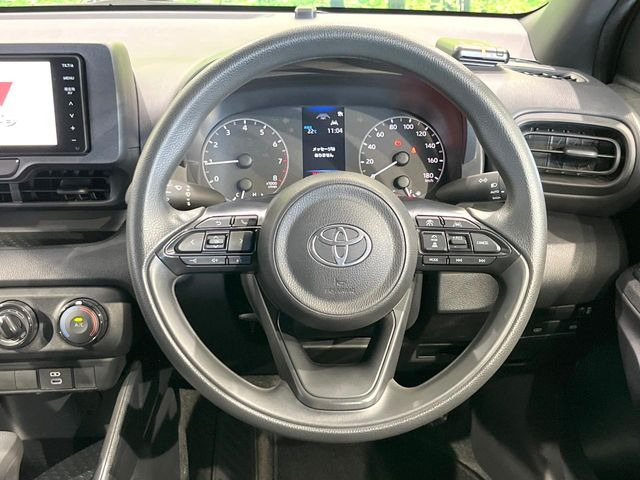 【ステアリングスイッチ】運転中、前方から目線をそらすことなく、オーディオ等の操作が可能な便利機能!安心&快適なドライブを演出してくれます♪