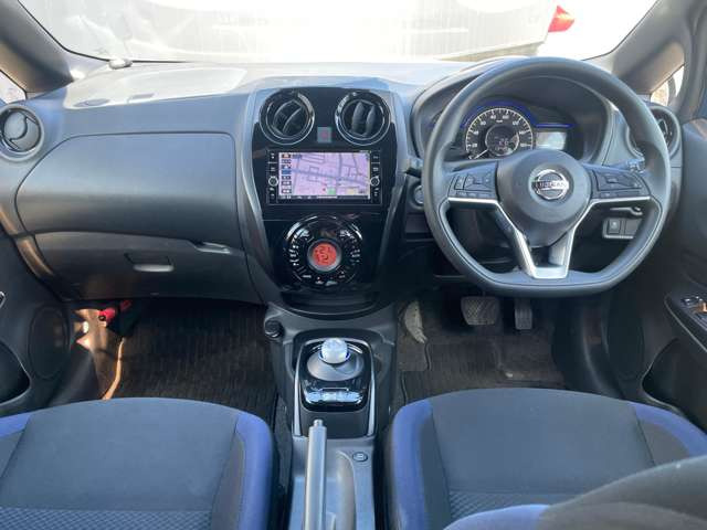 ノート1.2 e-POWER X ブラックアロー