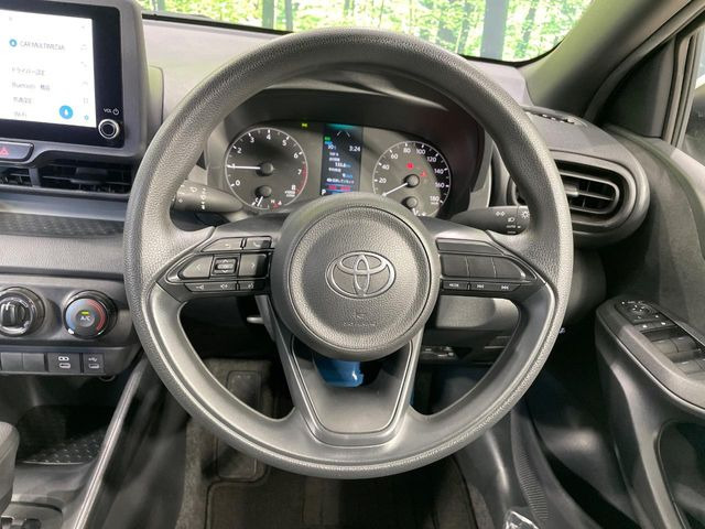 【ステアリングスイッチ】運転中、前方から目線をそらすことなく、オーディオ等の操作が可能な便利機能!安心&快適なドライブを演出してくれます♪