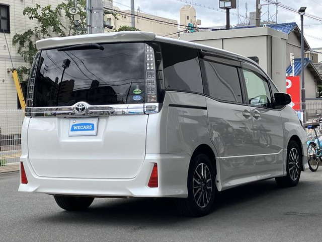 ヴォクシー2.0 ZS