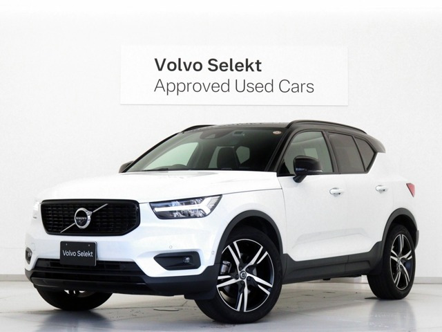 XC40B4 AWD Rデザイン 4WD