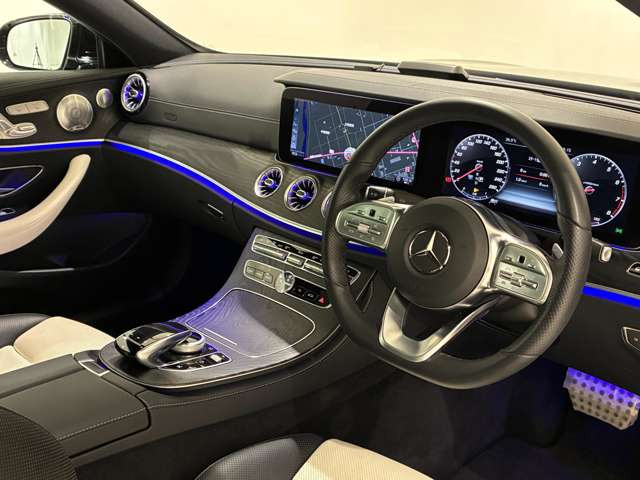 EクラスクーペE450 4マティック スポーツ 4WD