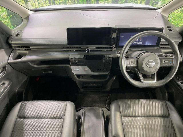セレナ1.4 e-POWER AUTECH