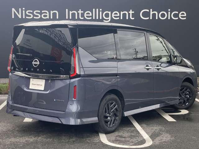 セレナ1.4 e-POWER ハイウェイスターV