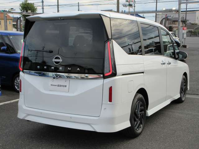 セレナ2.0 ハイウェイスターV