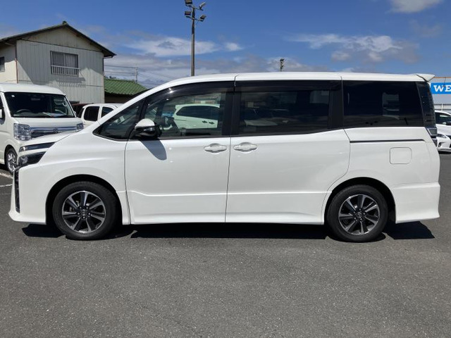 ヴォクシー2.0 ZS