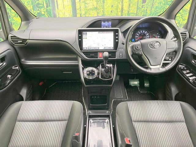 ヴォクシー2.0 ZS 煌