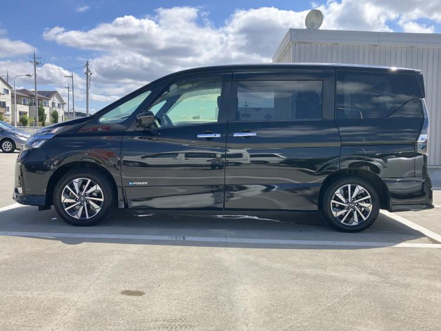 セレナ1.2 e-POWER ハイウェイスターV