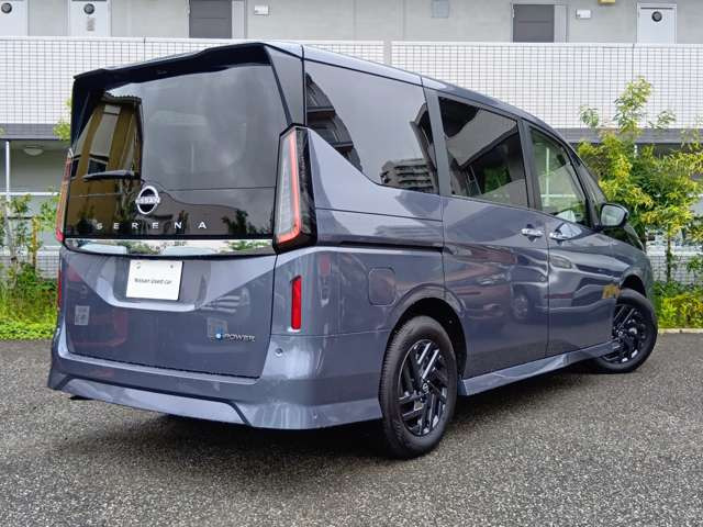 セレナ1.4 e-POWER ハイウェイスターV