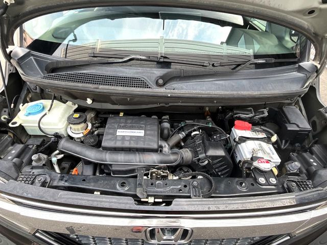 親切・丁寧な専門メカニックスタッフが応対!・車検・点検整備・事故等の修理などアフターサービスも安心。お車のカスタマイズもネクステージのサービススタッフまでご相談ください!