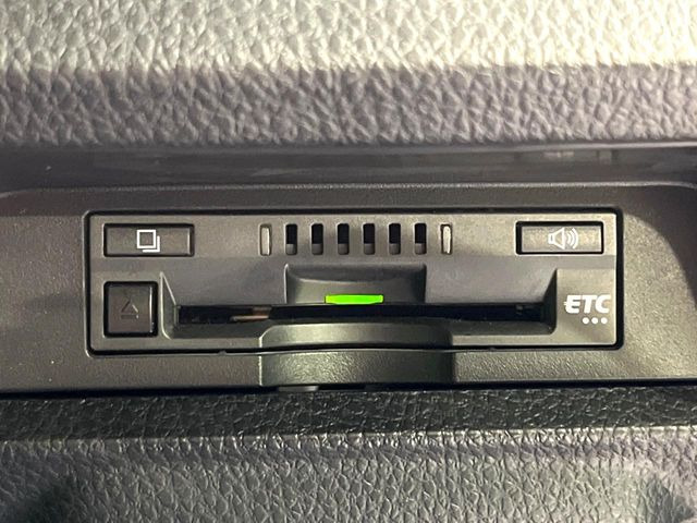 【ETC】高速道路の料金所をストレスなく通過!話題のスポットやサービスエリアに多い「スマートIC」利用時は必須のアイテムです。当店でセットアップを実施、ご納車当日からすぐにご利用いただけます!
