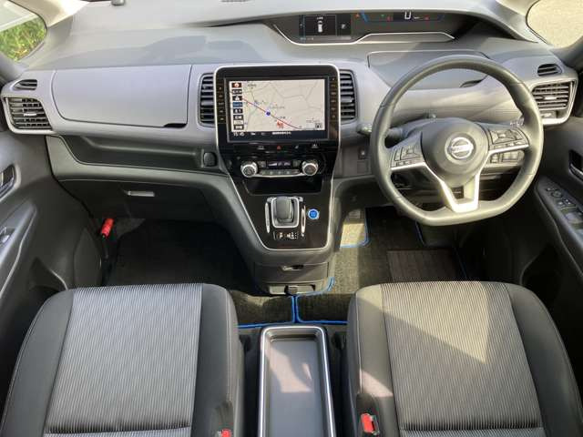 セレナ1.2 e-POWER ハイウェイスターV