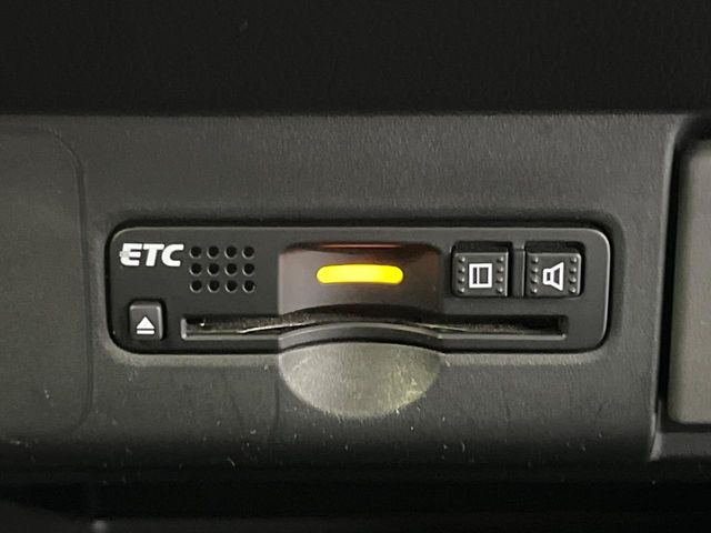 【ETC】高速道路の料金所をストレスなく通過!話題のスポットやサービスエリアに多い「スマートIC」利用時は必須のアイテムです。当店でセットアップを実施、ご納車当日からすぐにご利用いただけます!