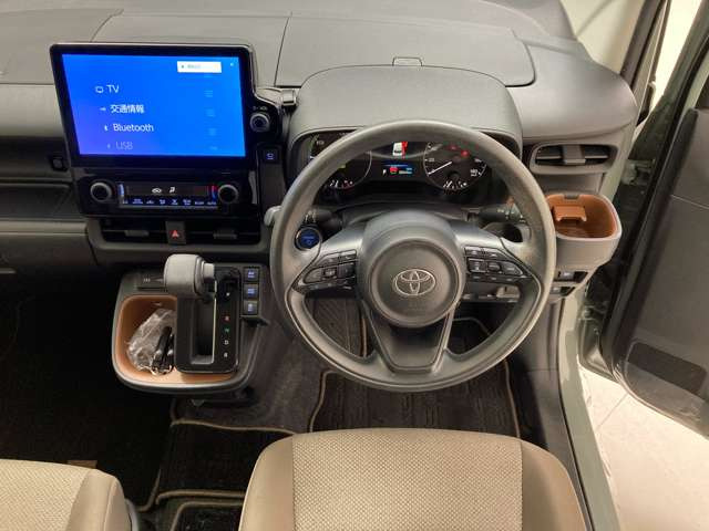 シエンタハイブリッド 1.5 G E-Four 4WD