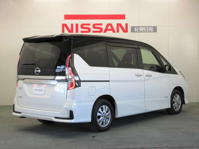 セレナ2.0 ハイウェイスターV 4WD
