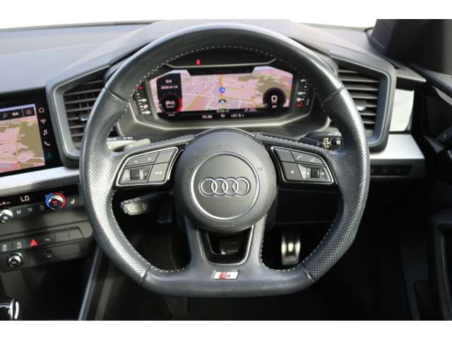 A1スポーツバック35 TFSI Sライン