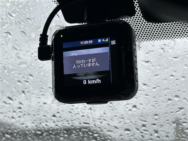 ハリアー2.5 ハイブリッド E-Four プレミアム メタル アンド レザーパッケージ 4WD