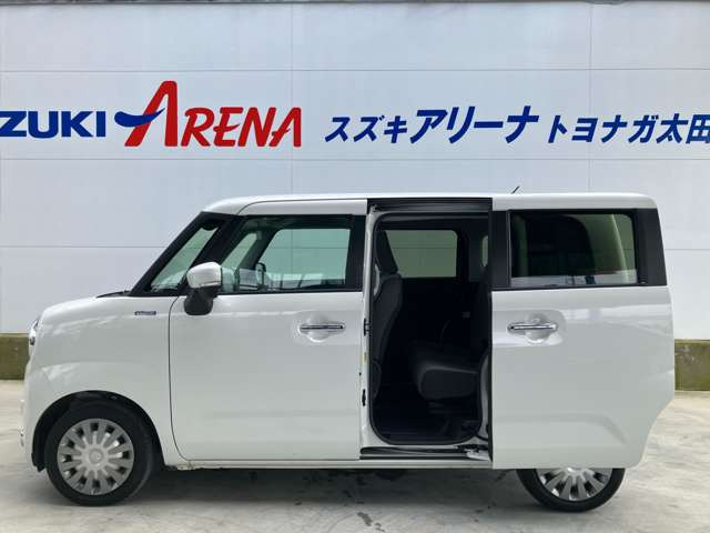 ★両側パワースライドドア★狭い駐車場や壁際などでの乗降りに便利!操作はワイヤレスリモコン、室内のコントロールスイッチ、ドアハンドルで行えます!お子様がいる家庭など欲しい装備の1つですよね★