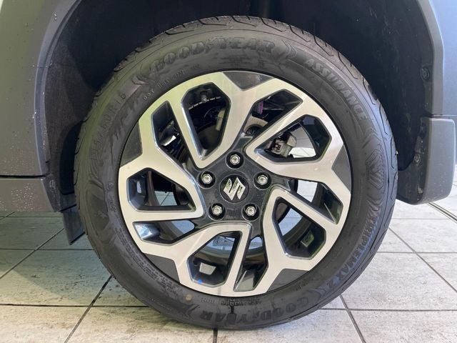 �y����16�C���`�A���~�z�C�[���z�O�ςɃ}�b�`���������A���~�z�C�[���𑕒����Ă���܂��B�e��ЊO�A���~�z�C�[����A�X�^�b�h���X�^�C�����戵�����Ă���܂��B���񂲑��k����������