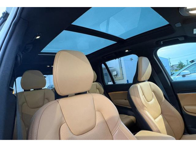 XC90リチャージ PHEV T8 AWD アルティメット 4WD