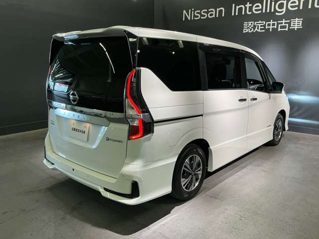 セレナ1.2 e-POWER ハイウェイスターV