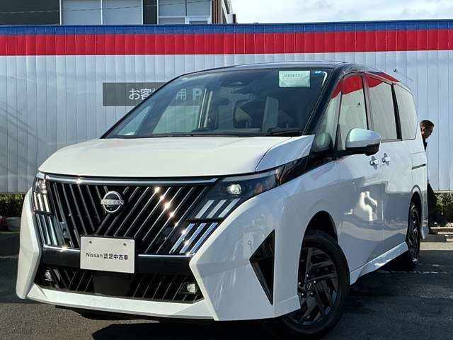 セレナ1.4 e-4ORCE ハイウェイスターV 4WD