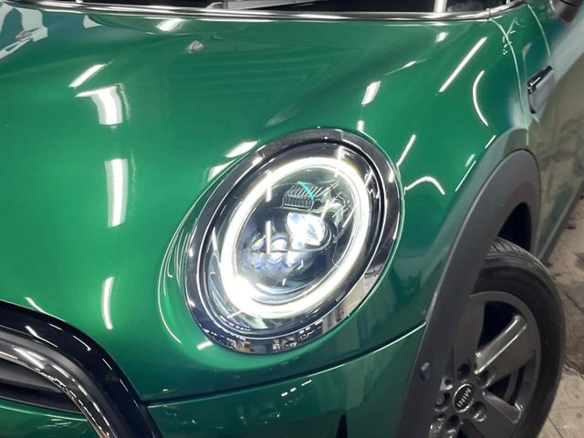 ��LED�w�b�h���C�g:��ԑ��s�����ǍD�Ȏ��E���m�ۂ����S���ĉ^�]�ł��鍂�P�xLED�w�b�h���C�g�𑕔�!�_�����x�������A����d�͂��}�����Ă��܂��B