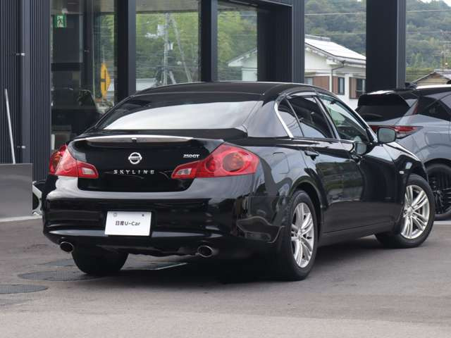 スカイライン2.5 250GT