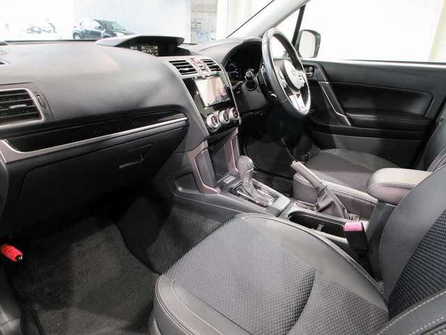 フォレスター2.0 XT アイサイト 4WD