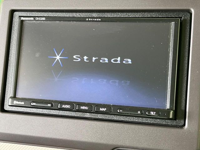 【ナビゲーション】使いやすいナビで目的地までしっかり案内してくれます。各種オーディオ再生機能も充実しており、お車の運転がさらに楽しくなります!!