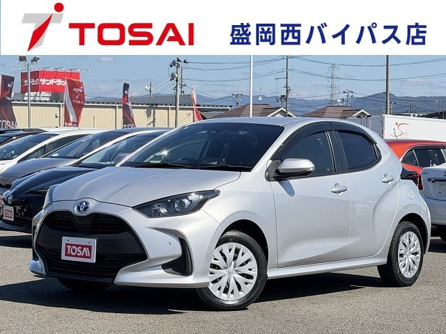 ヤリス1.5 ハイブリッド X E-Four 4WD
