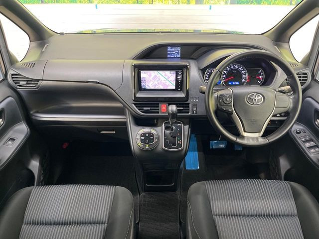 ヴォクシー2.0 ZS