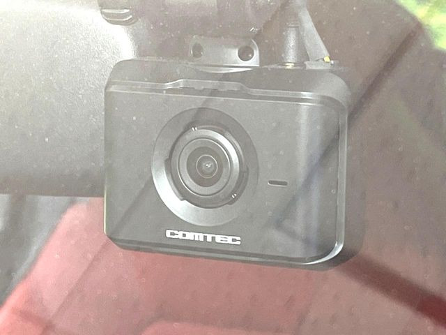 【ドライブレコーダー】ドライブレコーダー装備!走行中はもちろん、あおり運転や事故に遭遇した際、映像で記録し、万一のリスクに備えます。※記録用SDカードはお客様ご自身でご準備いただく必要があります。
