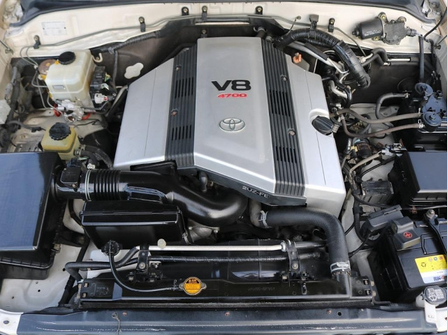 ランドクルーザー1004.7 VXリミテッド 4WD