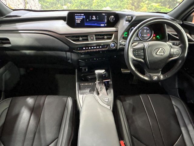 UX250h Fスポーツ
